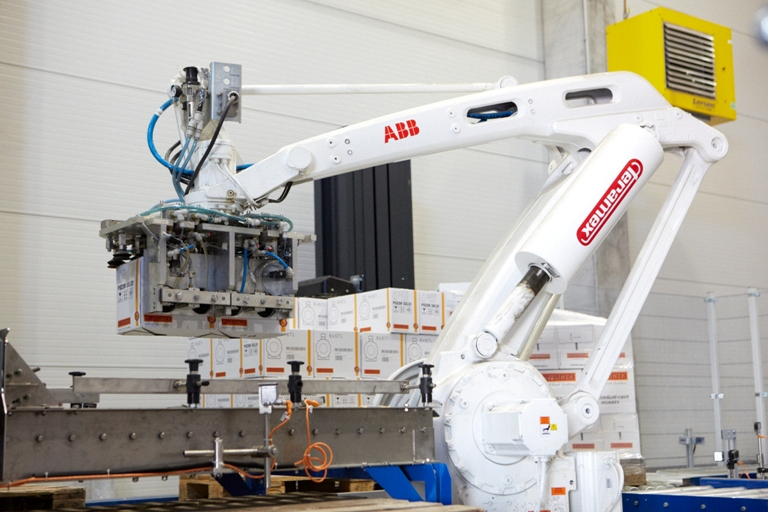Poptávka po průmyslových robotech roste i v oboru výroby potravin a nápojů