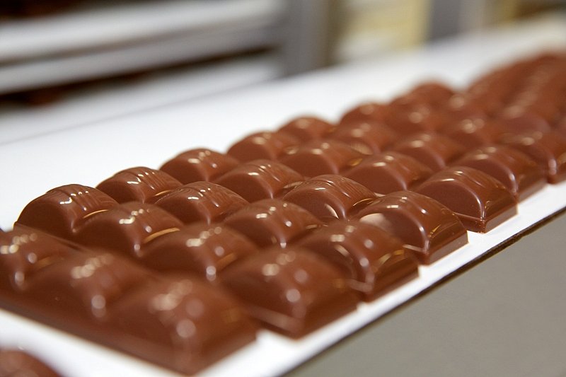 Švýcarský výrobce čokolády Barry Callebaut se chystá zrušit 2500 pracovních míst