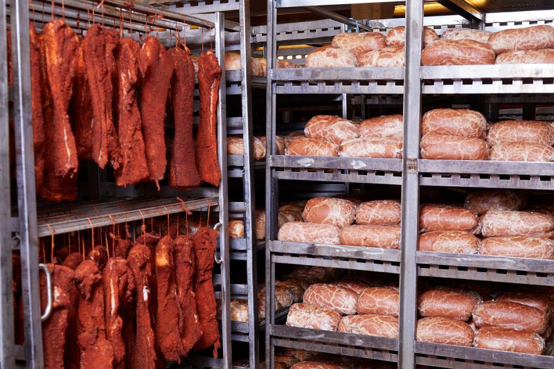 Výborný: České firmy by mohly do Vietnamu vyvážet hovězí maso či osiva