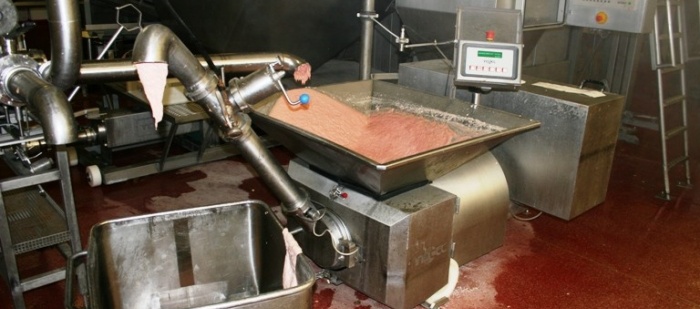Kostelecké uzeniny se letos dostanou do zisku, přesáhne 50 milionů