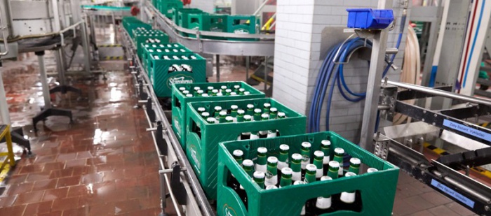 Zisk Heinekenu ČR předloni klesl o 13 procent, firma i tak investovala do strojů a zařízení