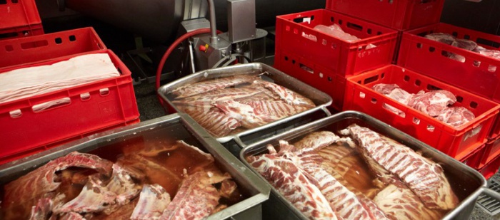 Výkupní cena prasat šla na jatkách nahoru, zdražili i výrobci