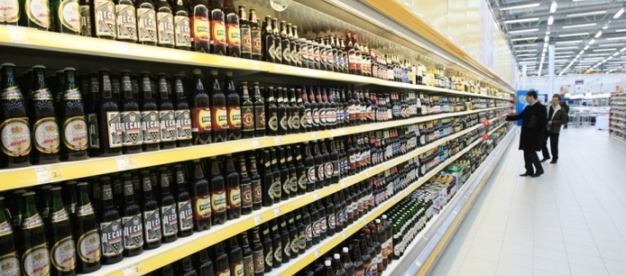 Lahve s alkoholem má označit čip, alkohol může zdražit