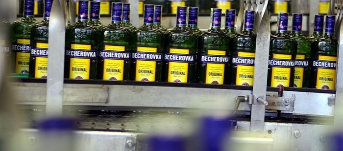Likérce Jan Becher vzrostl za rok zisk více než dvojnásobně
