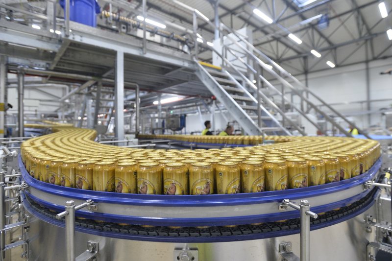 Prazdroj zprovoznil linku na stáčení plechovek, stála 340 milionů