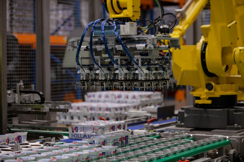Mlékárna Hollandia omezuje u svých výrobků využití plastů