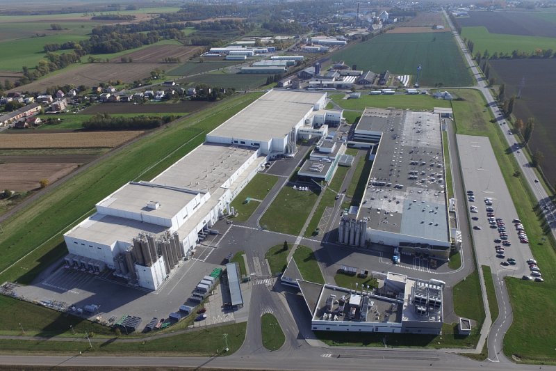 Výrobce sušenek v Lovosicích investoval do výroby 200 milionů korun