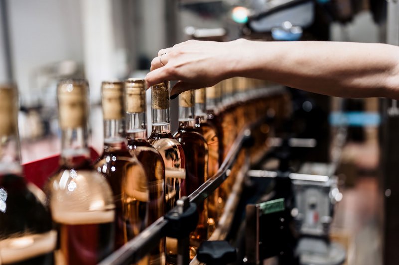 Letos bude na trhu rekordních 2,78 milionů lahví svatomartinských vín, uvedl fond
