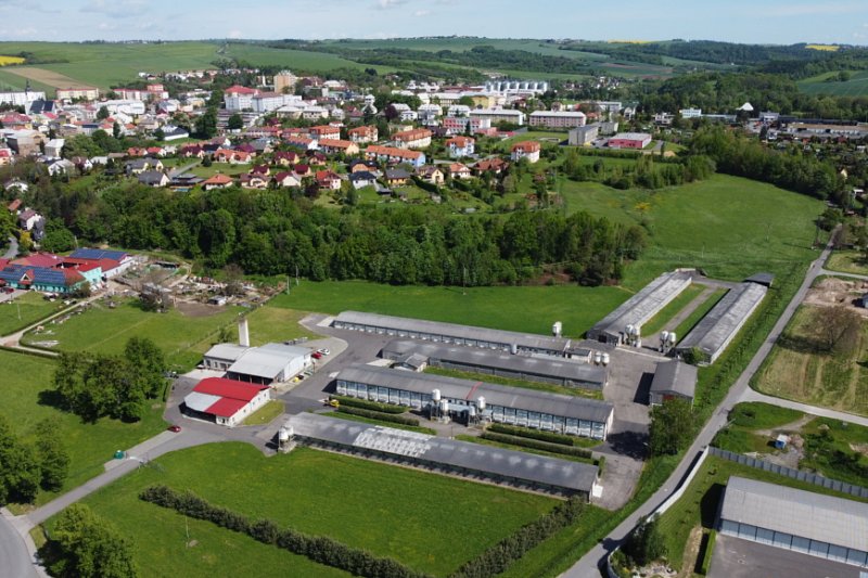 Schrom Farms zažaloval ministerstvo kvůli vrácení dotace, chtěl ji použít na modernizaci chovu kuřat