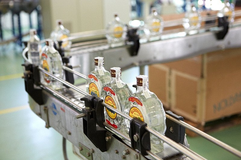 Čeští výrobci a dovozci lihovin doufají v osvobození alkoholu od amerických cel