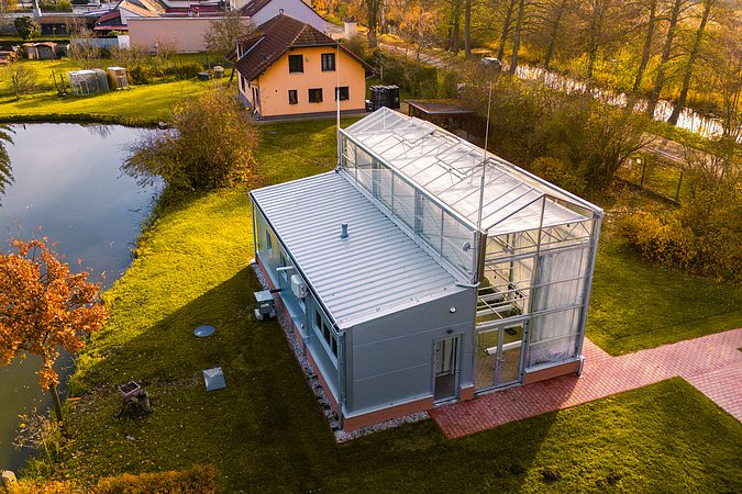 Ve Vodňanech vyrostl pavilon pro aquaponii a chov ryb v uzavřeném cyklu