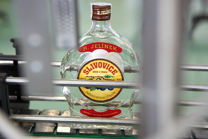 Vizovická likérka Rudolf Jelínek loni investovala do digitalizace výroby